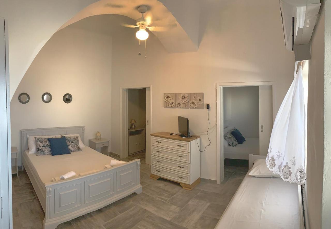 Villa Myroviglia Ysternia Istérnia Exterior foto